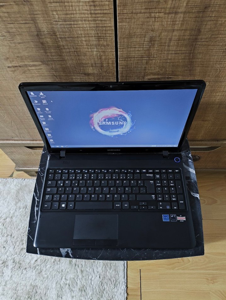 SAMSUNG NP355E5C NOTEBOOK - Görsel 3