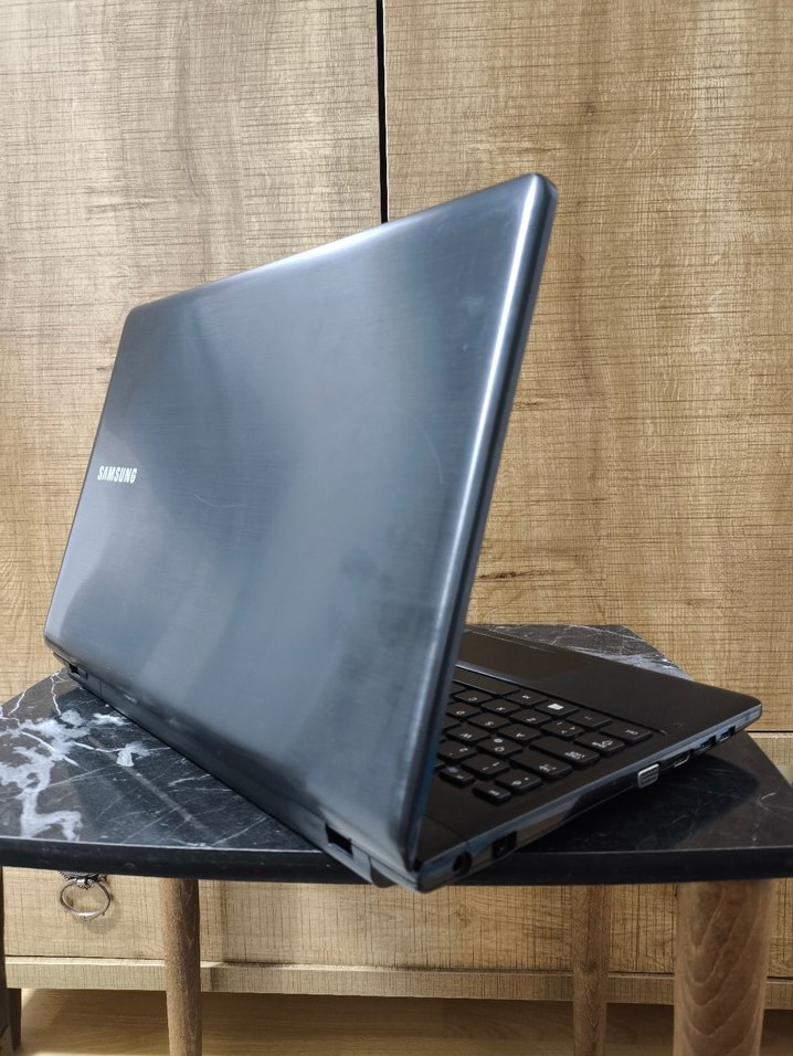 SAMSUNG NP355E5C NOTEBOOK - Görsel 5