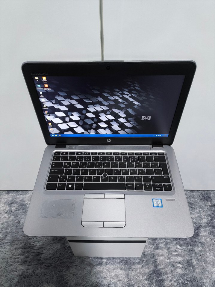 IO973_HP ELITEBOOK 820 G3 NOTEBOOK - Görsel 3
