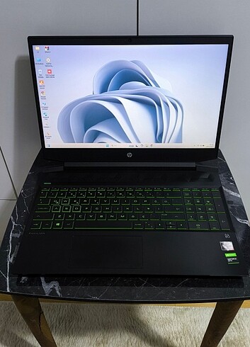 HP PAVİLLİON GAMİNG NOTEBOOK