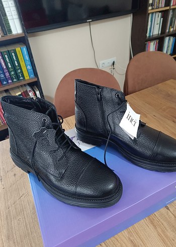 Siyah Bağcıklı Erkek Deri Kauçuk Bot - Görsel 2