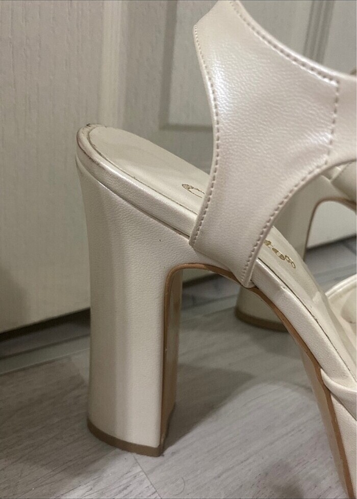 Topuklu ayakkabı #gelinlikayakkabısı - Görsel 5