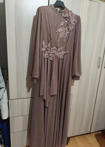 Nakışlı Uzun Kollu Bej Kadın Abiye Elbise - Görsel 2