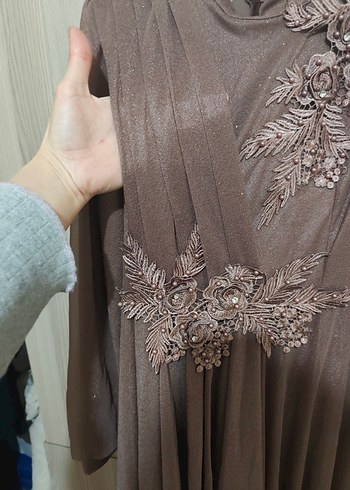 Nakışlı Uzun Kollu Bej Kadın Abiye Elbise - Görsel 6