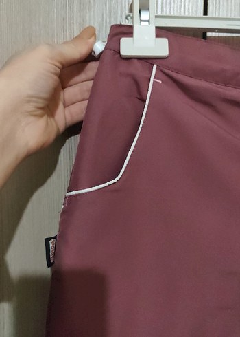 Bordo Kadın Bol Kesim Kemerli Kumaş Pantolon - Görsel 2