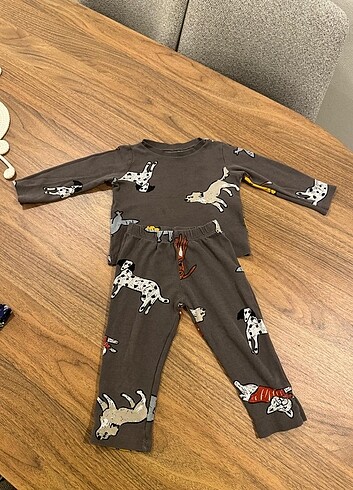 Erkek bebek pijama takımı 
