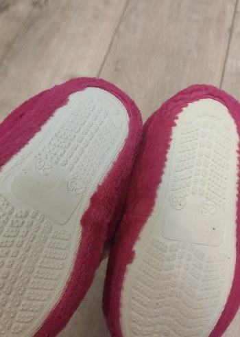 Kız Çocuk Pembe Nakışlı Peluş Terlik - Görsel 2