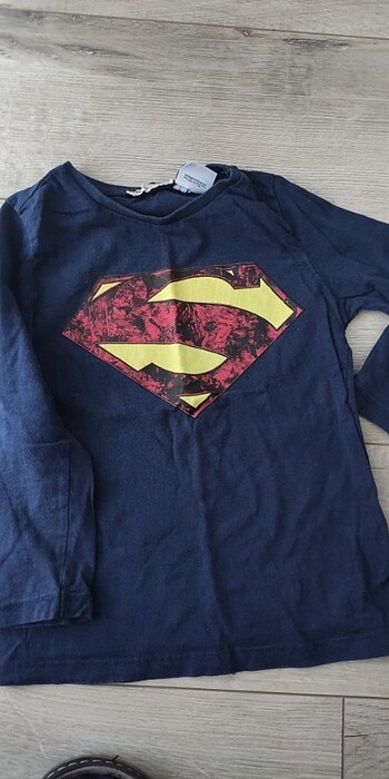 Superman thsirt izin kollu 