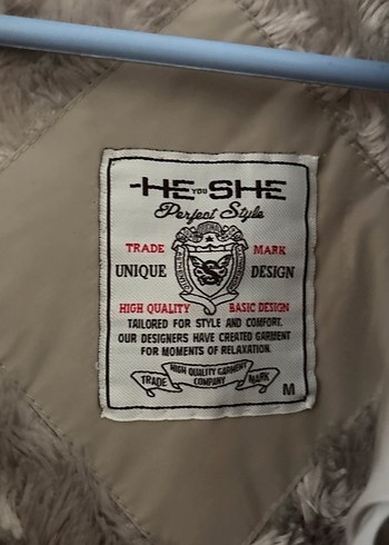 Kürk Detaylı Bej Kadın Kışlık Ceket - Görsel 4