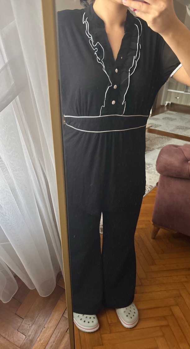 Düğmeli Siyah V Yaka Hamile Bluzu - Görsel 3