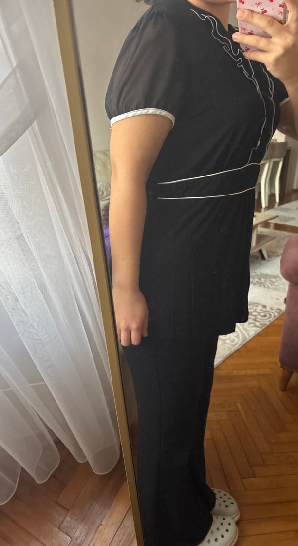 Düğmeli Siyah V Yaka Hamile Bluzu - Görsel 4