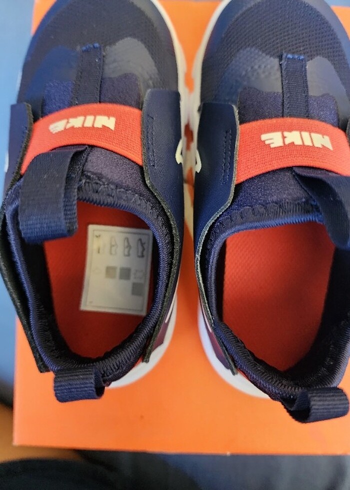 Nike flex runner 2 lacivert spor ayakkabi 26 numara sıfır - Görsel 2