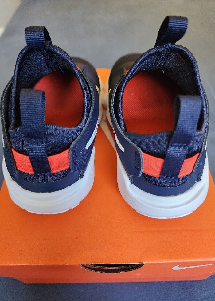 Nike flex runner 2 lacivert spor ayakkabi 26 numara sıfır - Görsel 3