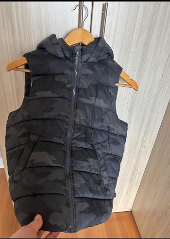 Benetton yelek 7/8 yaş