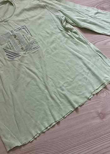 Yeşil desenli nakışlı üst - Görsel 4