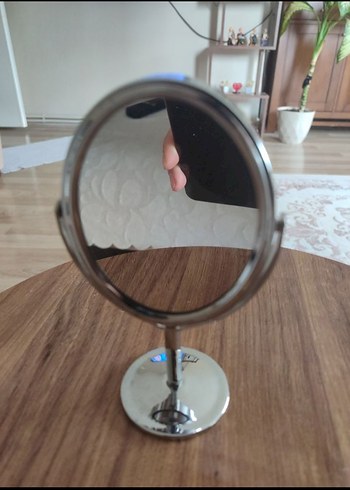 Diğer Parlak Bej Oval Masaüstü Ayna