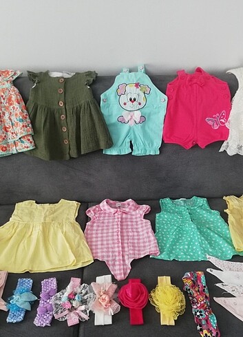 6-9 ay kız bebek kıyafetleri.