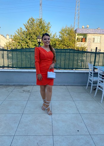 Abiye Turuncu V Yaka Drapeli Midi Elbise