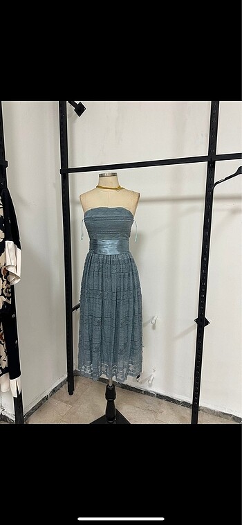 Straplez model bedenler mevcut