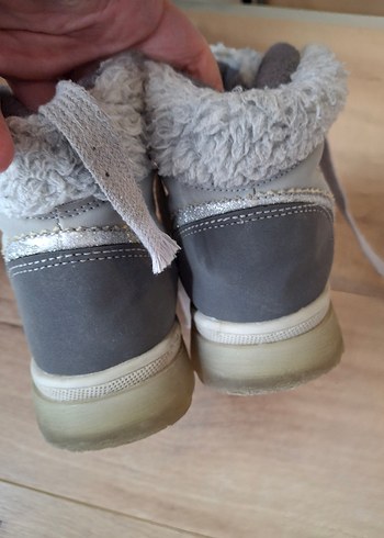 Kız Çocuk Gri Süet Bağcıklı Bot - Görsel 5