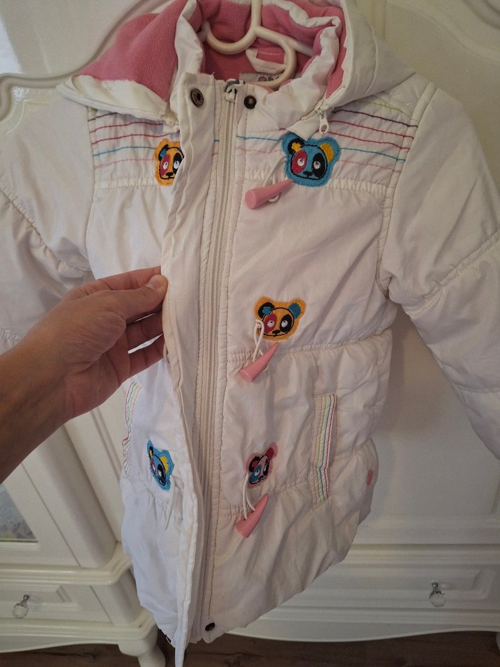 Kapüşonlu Beyaz Kız Çocuk Düğmeli Mont - Görsel 5