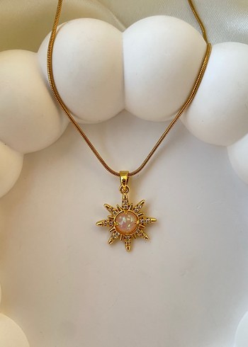 Zara Çelik güneş detaylı kolye