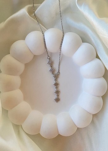 swarovski Kutup yıldızı Y kolye