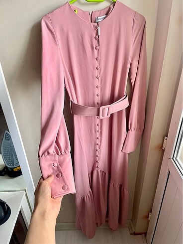 Pembe Elbise