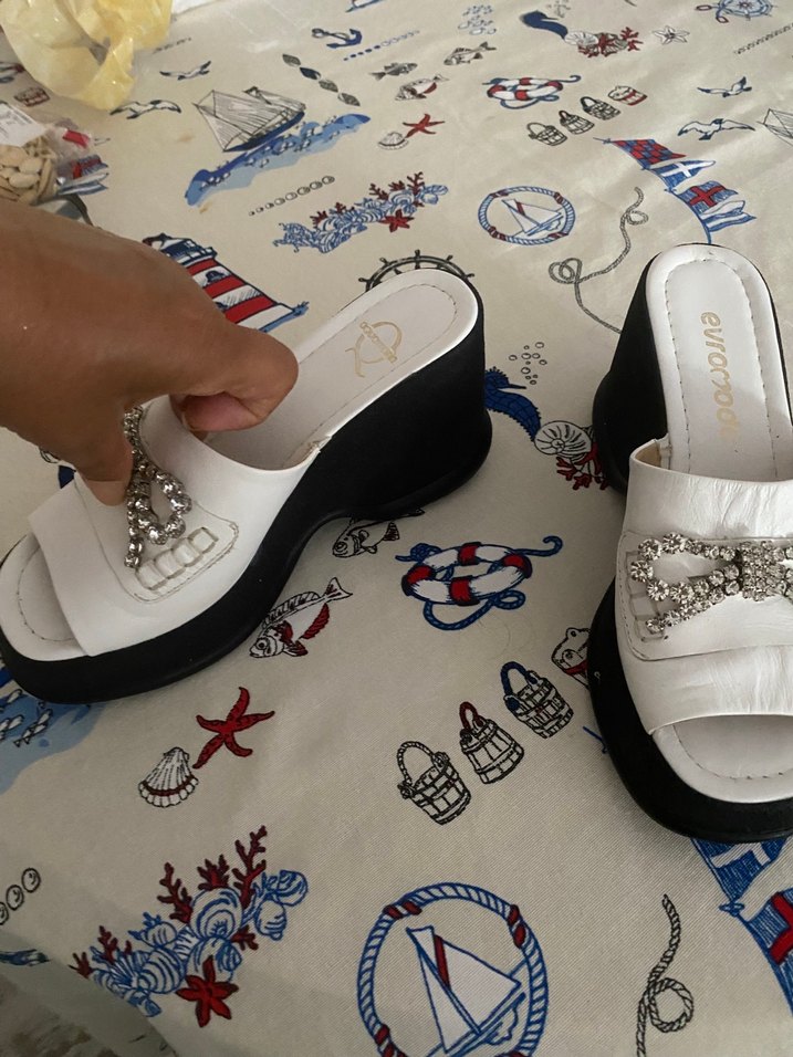 Beyaz Platform Topuklu Kadın Terlikler - Görsel 2