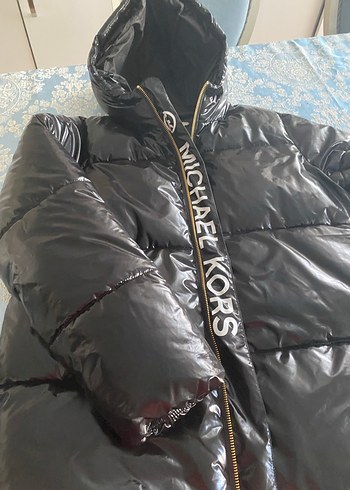 Siyah Parlak Deri Kadın Kışlık Mont - Görsel 3