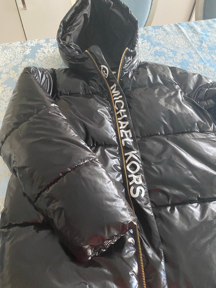 Siyah Parlak Deri Kadın Kışlık Mont - Görsel 3