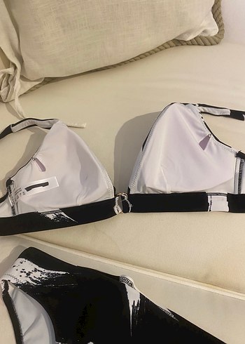 Kom Siyah beyazKadın Bikini Takımı 0