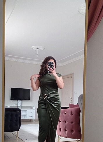 40 Beden yeşil Renk Haki kadife elbise 
