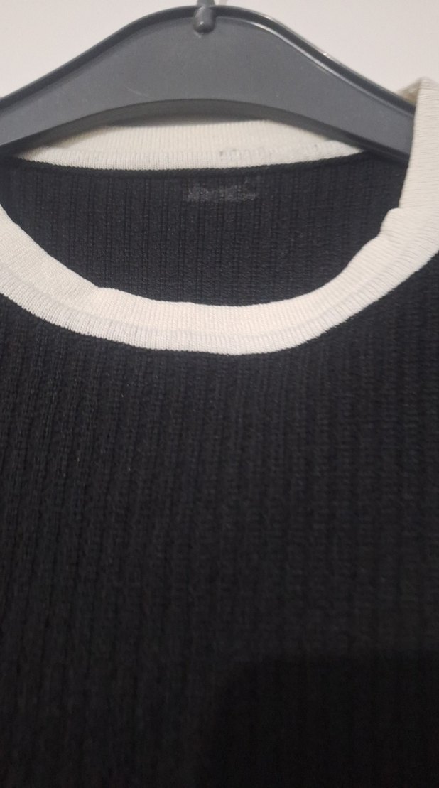 Kolsuz Crop Top - Görsel 3