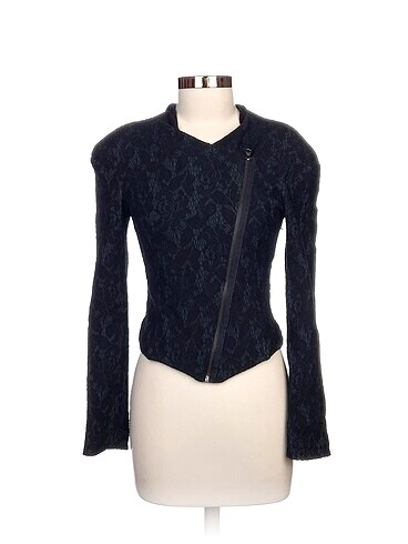 Mango Blazer %70 İndirimli.