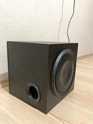 TRUST 2+1 SUBWOOFER