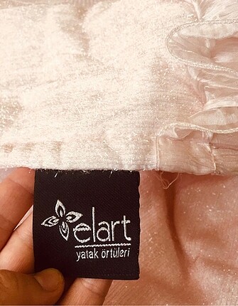 Beden Elart marka yatak örtüsü