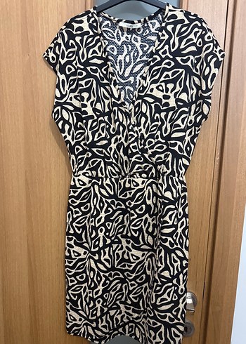 Zebra Desenli V Yaka Hamile Tuniği