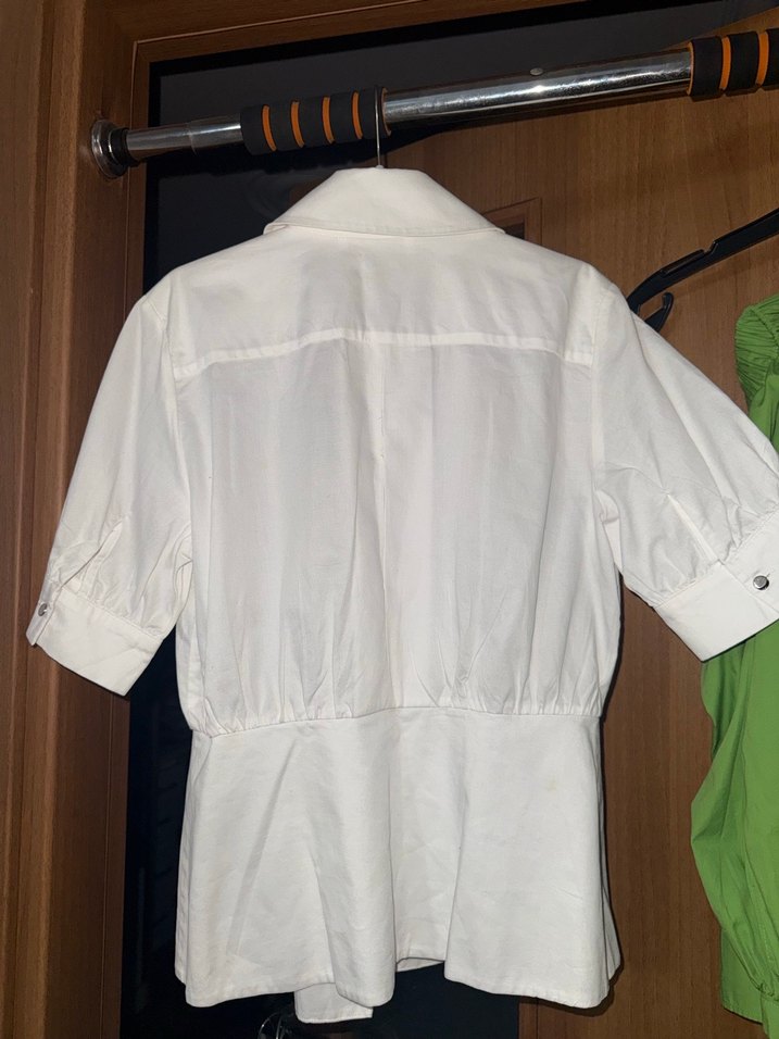 Düğmeli Beyaz Kısa Kollu Kadın Gömlek - Görsel 4