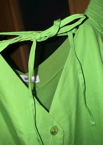 Düğmeli Yeşil Kadın Gömlek - Görsel 2