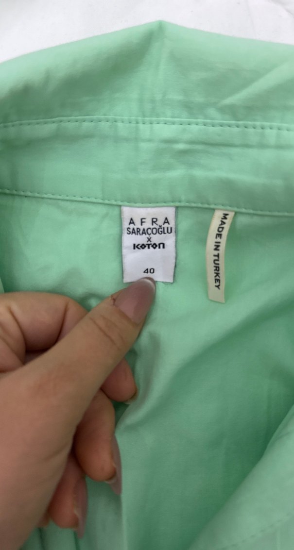 Düğmeli Kısa Kollu Yeşil Keten Tulum - Görsel 3