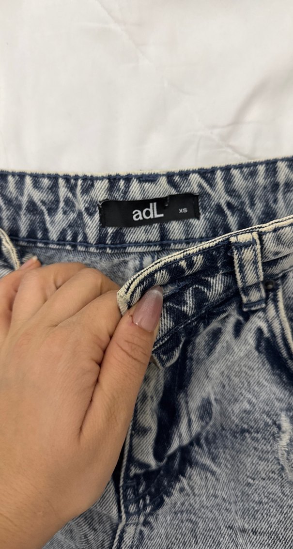 Gri Bağcıklı Mini Denim Şort - Görsel 2