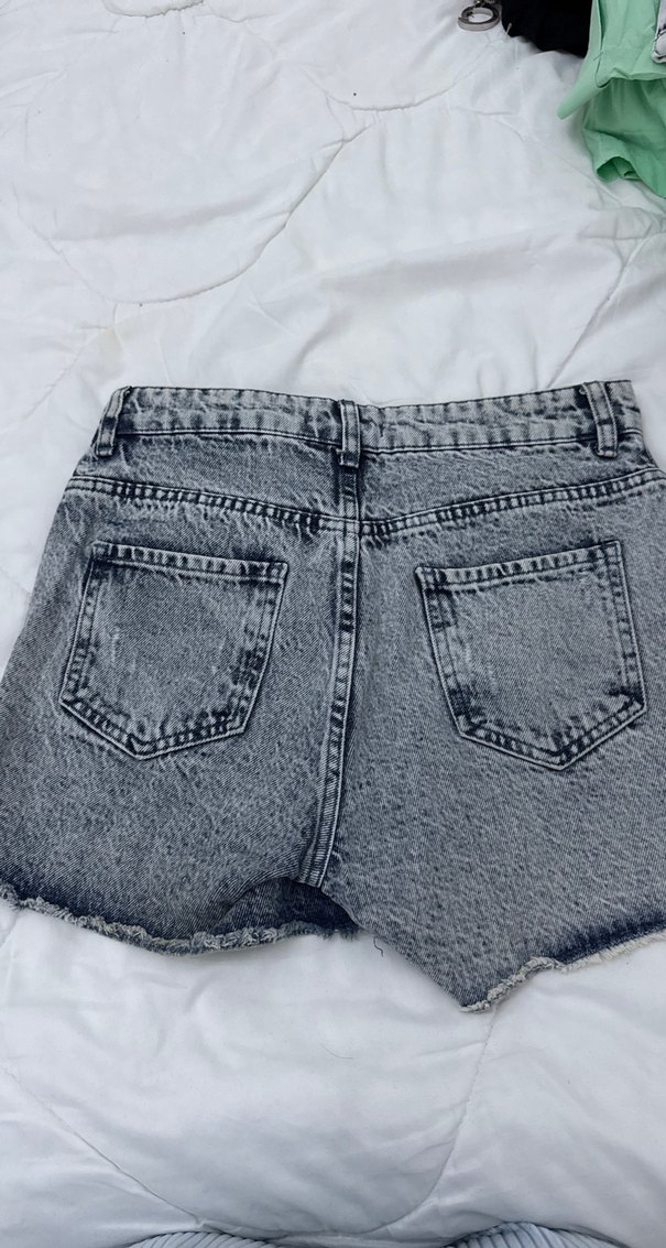 Gri Bağcıklı Mini Denim Şort - Görsel 3