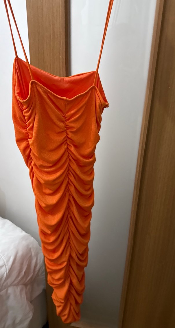 Turuncu Drapeli Askılı Triko Elbise - Görsel 4