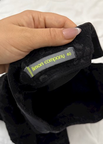 Dantel Detaylı Siyah Mini Etek - Görsel 3