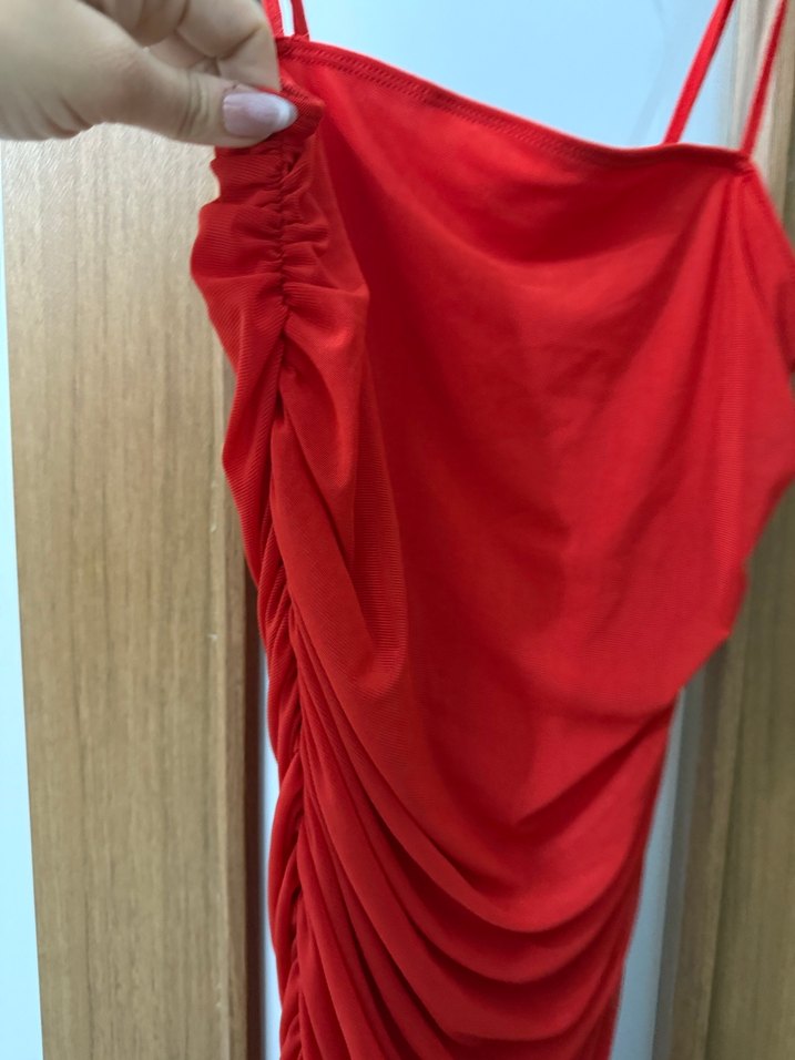 Kırmızı Drapeli Uzun İnce Askılı Elbise - Görsel 2
