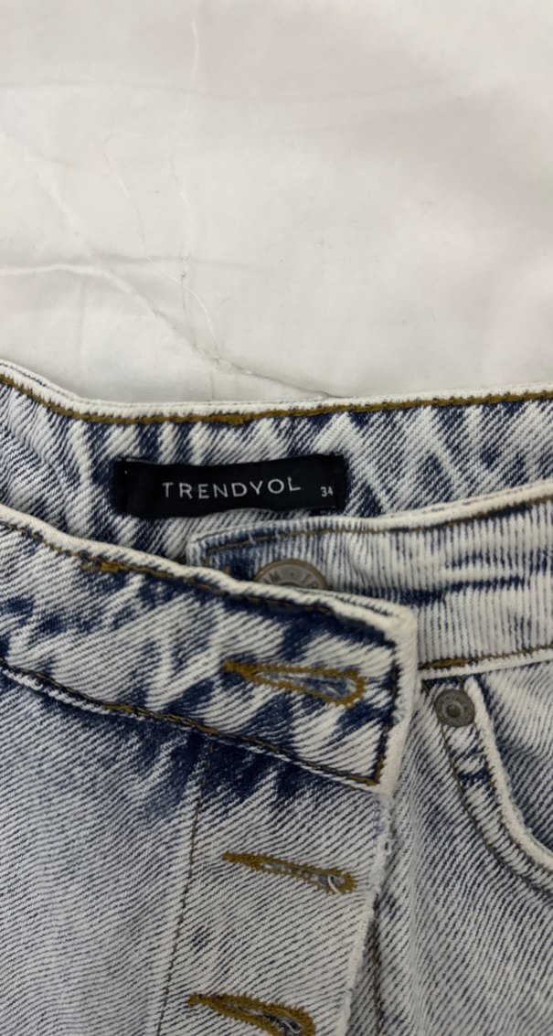 Düğmeli Gri Mini Kot Şort - Görsel 2