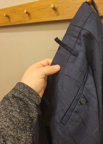 Gri Düğmeli Erkek Takım Elbise Ceket son fotoda kusur belirttim - Görsel 5