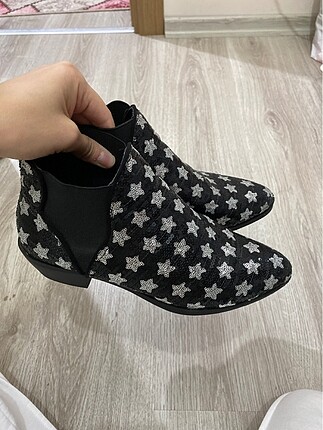 37 Beden Primark bot