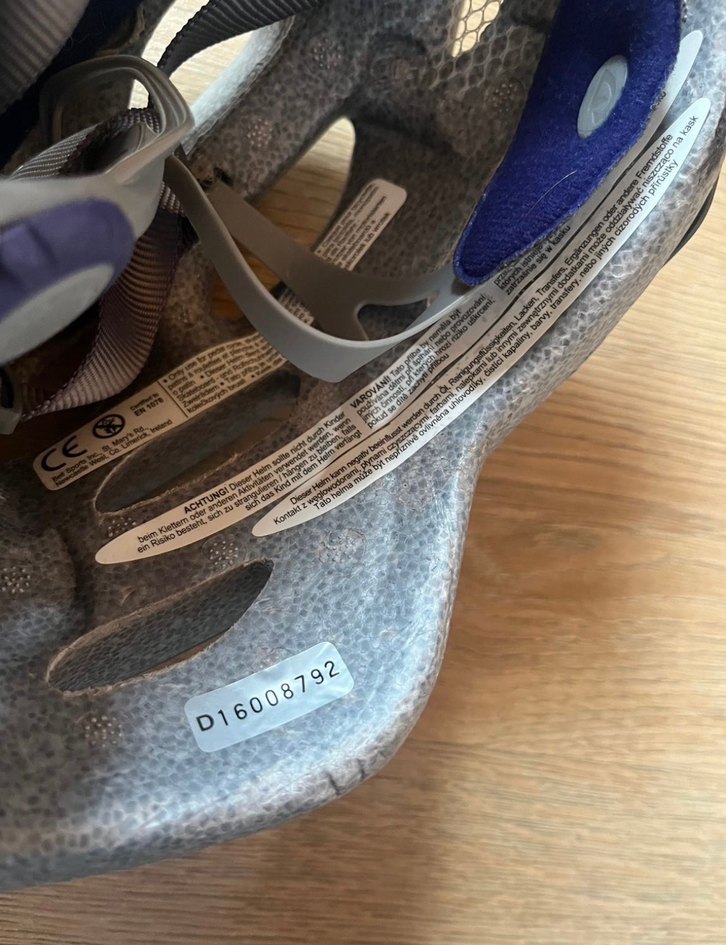 Giro Biker Kask Velcro Özellikli - Görsel 4